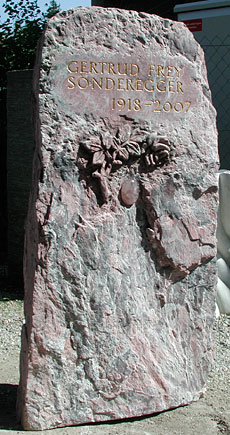 Grabmal Roveno-Schiefer
